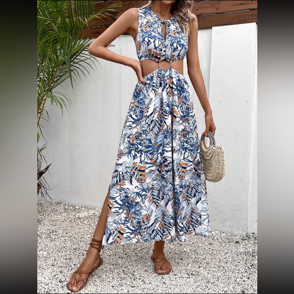 Boutique Summer Dress cutout waist cute ring design at tummy size(8/10)